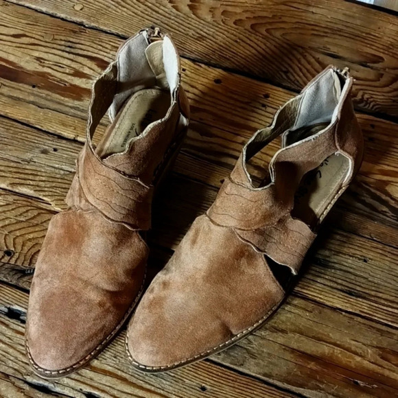 Cowgirlcore Let's See Style Los Angeles Suede cutout bootie with heel zipper 6 - Picture 14 of 14